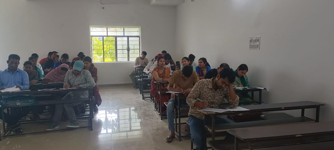 Student Anjali Mishra - B.Pharm