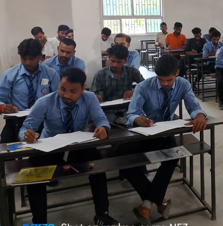 Student Anjali Mishra - B.Pharm